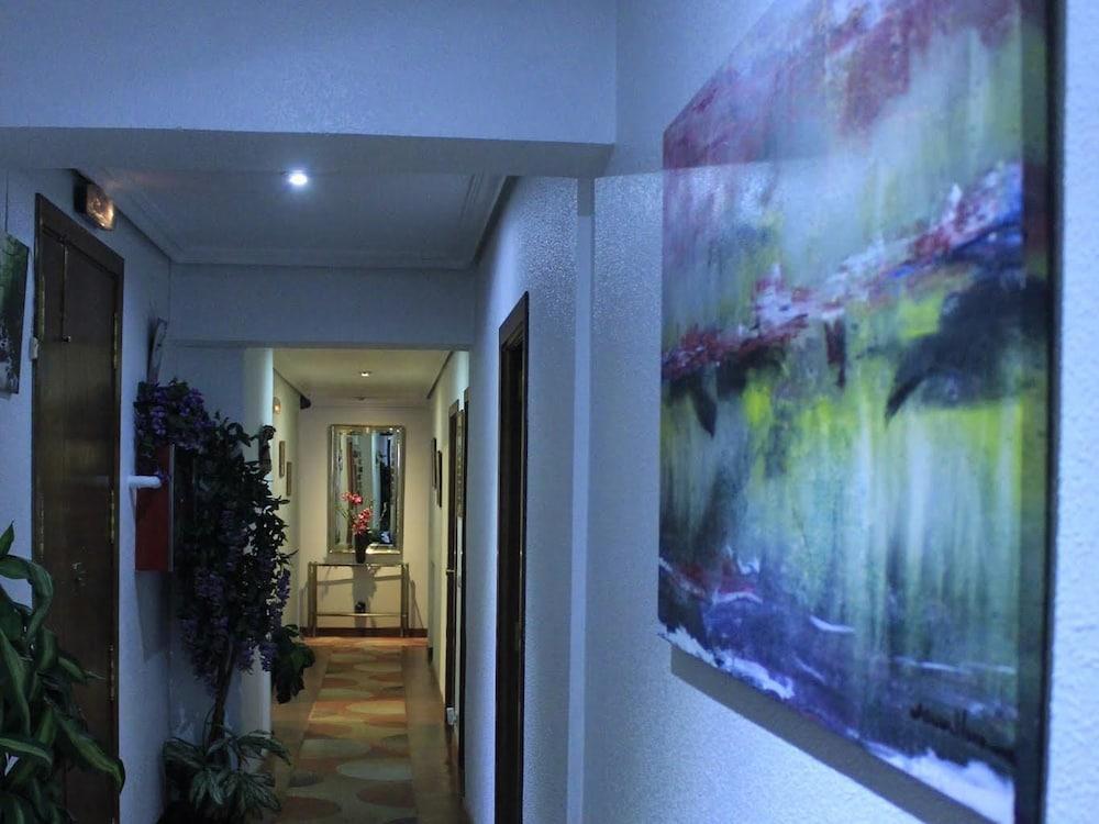 Hostal Esmeralda Μαδρίτη Εξωτερικό φωτογραφία