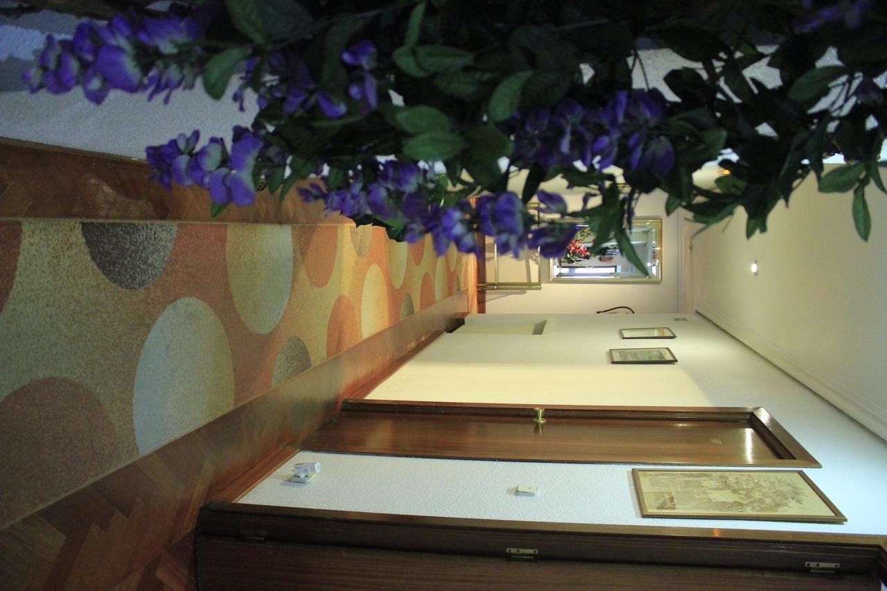 Hostal Esmeralda Μαδρίτη Εξωτερικό φωτογραφία